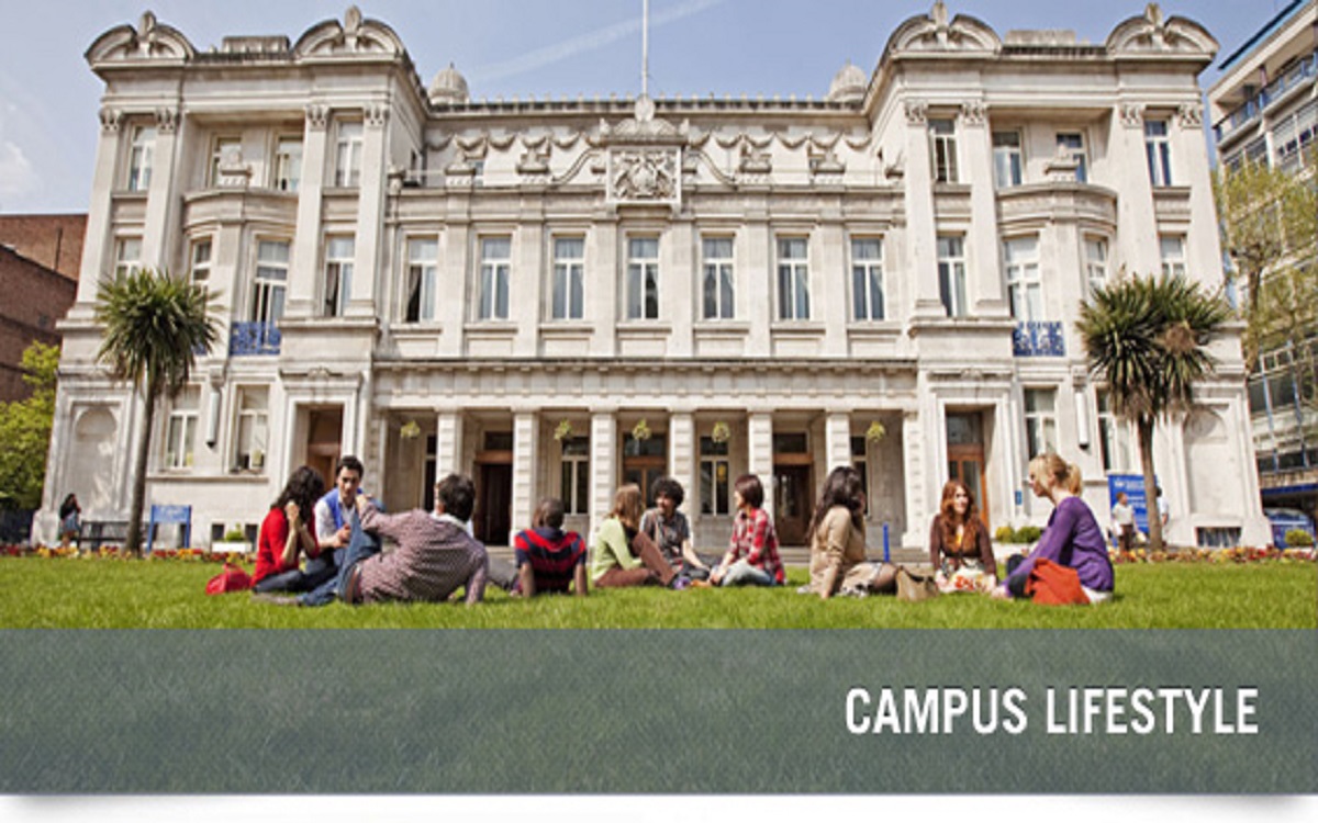 80 Queen Mary University Scholarships 2017