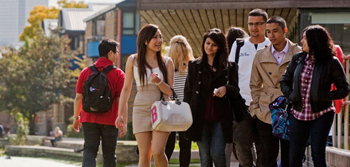 Queen Mary University of London Full and Partial Scholarships in UK, 2017
