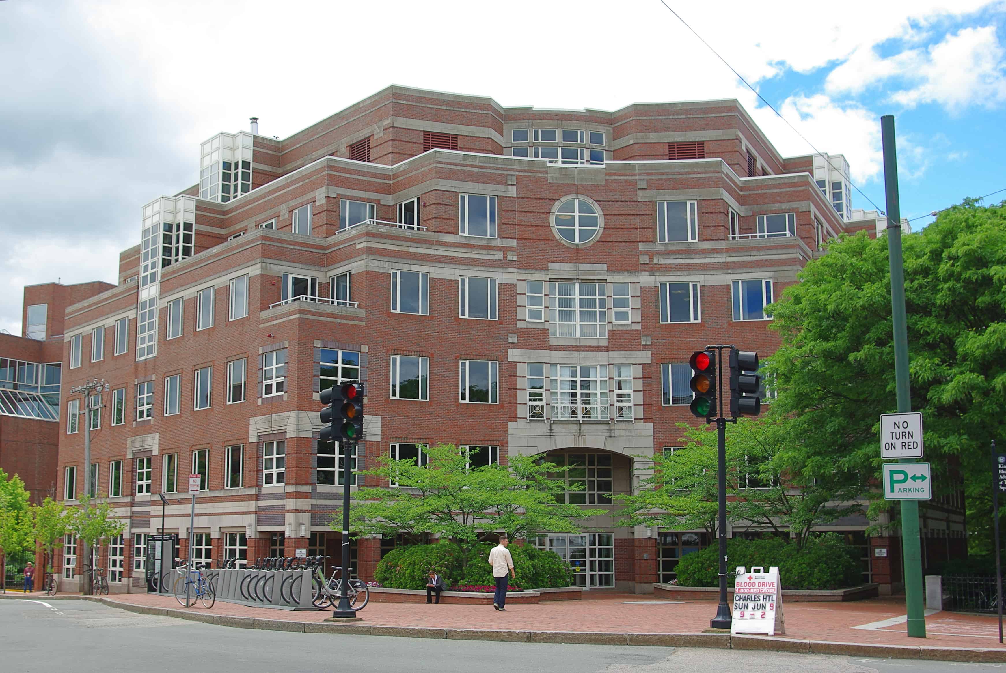 Full Tuition McCloy Academic Scholarship Program at Harvard Kennedy School in USA, 2017