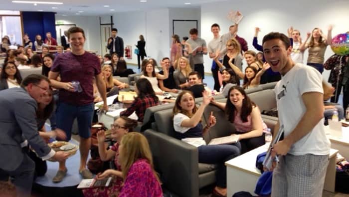 School of Medicine-Overseas RPG PhD Scholarships at University of Dundee in UK, 2017