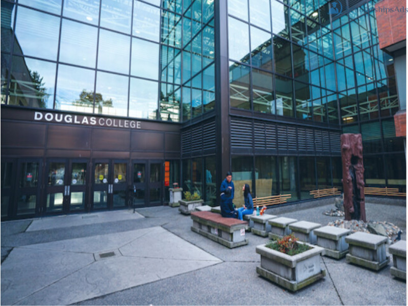 Douglas College Dr. Guangwei Ouyang International Education Entrance Scholarship, Canada 2022-23